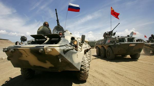 Rusia și China au început manevrele militare comune "antiteroriste" pe fondul crizei din Afganistan
