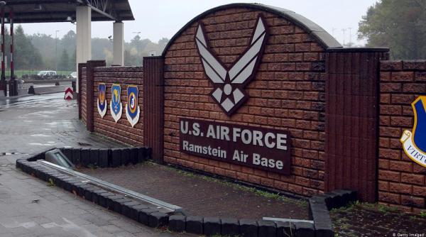 Baza americană de la Ramstein, transformată în tabără de refugiaţi afgani