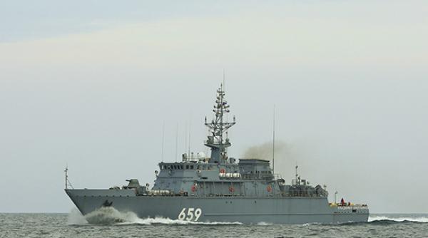 Rusia a adus încă o navă nouă în Marea Neagră: Dragorul maritim Vladimir Emelyanov