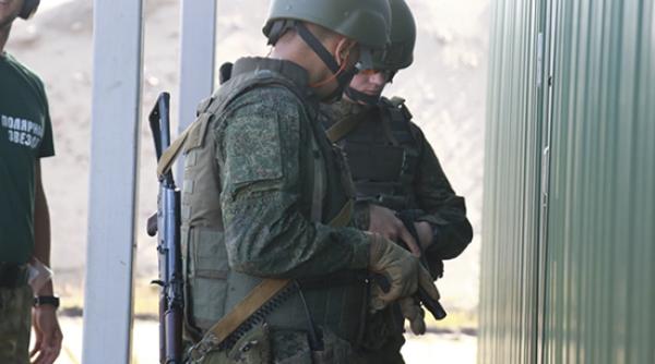 Atac armat soldat cu cel puțin 5 morți într-un complex universitar din Rusia. Forțele ruse au ucis atacatorul