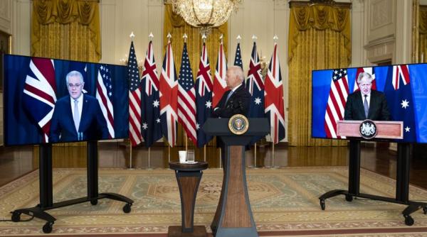 Fost ambasador britanic în Franţa: Pactul de securitate AUKUS, o lovitură dată 'încrederii' în cadrul NATO