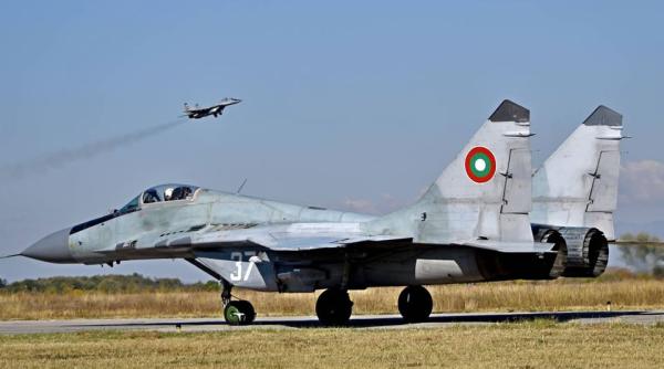 Bulgaria reziliază contractul cu Rusia pentru întreținerea și modernizarea avioanelor MiG-29