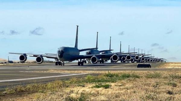 Forțele Aeriene ale SUA au simulat retragerea tehnicii de aviație dintr-un atac nuclear și dispersarea acesteia