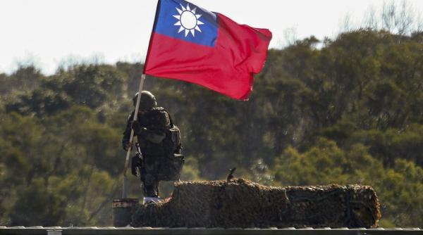 Ministerul taiwanez al Apărării vrea să achiziţioneze rachete cu rază lungă de acţiune pentru a descuraja China