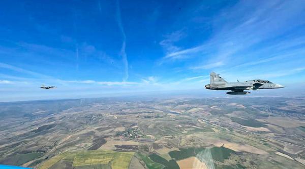 MiG-21 LanceR românești, antrenament cu Gripen maghiare. România și Ungaria au exersat misiuni de apărare a spațiului aerian (Foto)