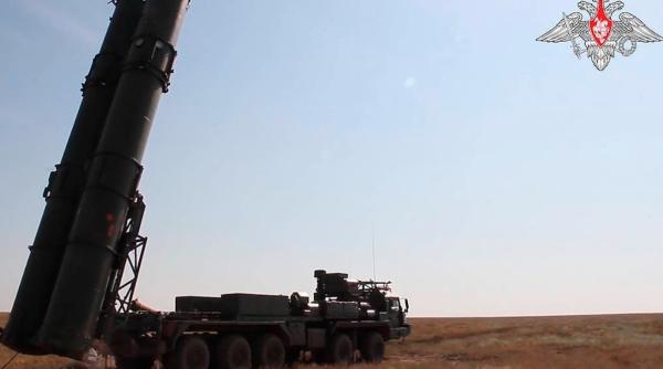 Prima brigadă de rachete antiaeriene S-500 protejează deja Moscova și Regiunea Industrială Centrală a Rusiei