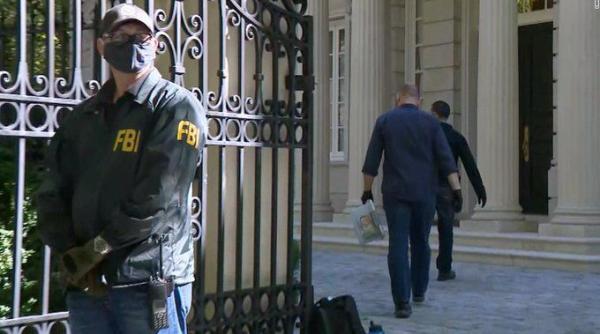 FBI derulează mai multe percheziţii la locuinţa oligarhului rus Oleg Deripaska din Washington