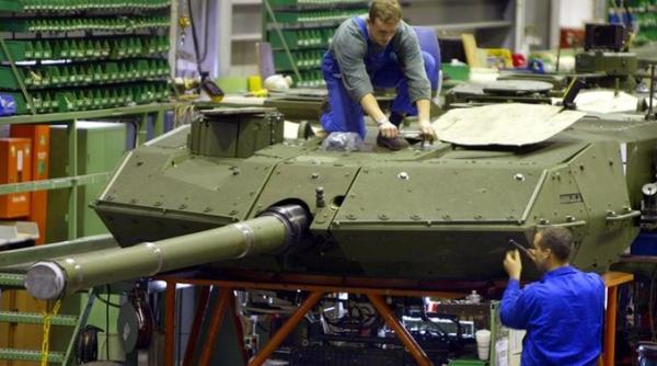 NATO doreşte ca tot mai multe state membre să investească în proiecte de înaltă tehnologie a apărării