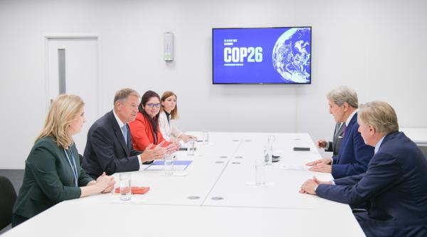 Klaus Iohannis, întrevedere cu John Kerry. România va deține până în 2028 reactoare modulare mici de producere a energiei