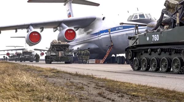 Antony Blinken: SUA sunt "serios preocupate" activităţile militare neobişnuite ale Rusiei la frontiera cu Ucraina