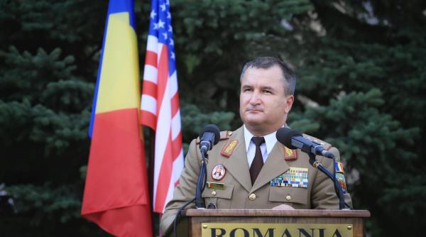 Daniel Petrescu, șeful SMAp, înaintat în grad împreună cu alți înalți reprezentanți ai MApN, dar și din MAI și servicii