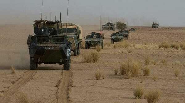 Călătorie cu peripeții prin vestul Africii a unui convoi militar francez