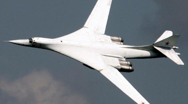 Până la sfârșitul anului Rusia va începe testarea primului bombardier Tu-160M construit de la zero. Decolare încă nu e planificată