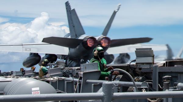 Bugetul apărării al SUA: 770 miliarde $, cu 5% mai mare față de 2021. Contracararea Chinei - 7.1 miliarde $ 300 de milioane ajutor pentru Ucraina