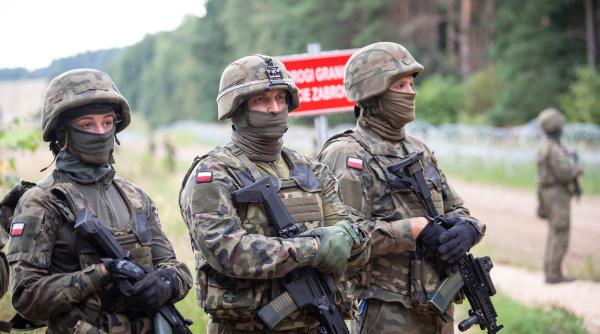 Polonia vrea să ofere Ucrainei armament defensiv pentru a descuraja Rusia și așteaptă răspunsul Kievului