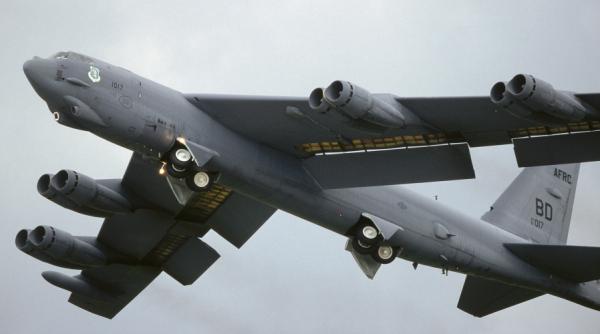 Bombardiere americane B-52H urmează să fie dislocate în Marea Britanie