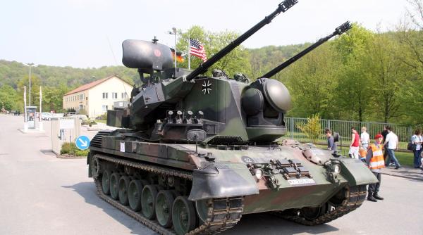 Compania germană KMW vrea să livreze Ucrainei 50 de sisteme antiaeriene Gepard. Decizia stă în pixul Berlinului