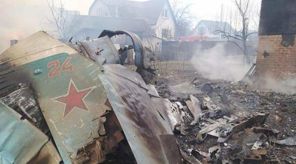 Un avion rusesc Su-34 a fost doborât lângă oraşul Cernihiv. Pilotul a supraviețuit, dar a fost prins de militarii ucraineni