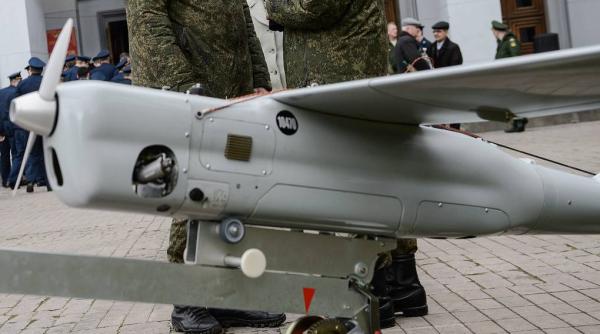 Dronă de fabricaţie rusească, prăbuşită în România (Foto). Aceasta pare a fi un UAV Orlan-10 folosit de armata rusă