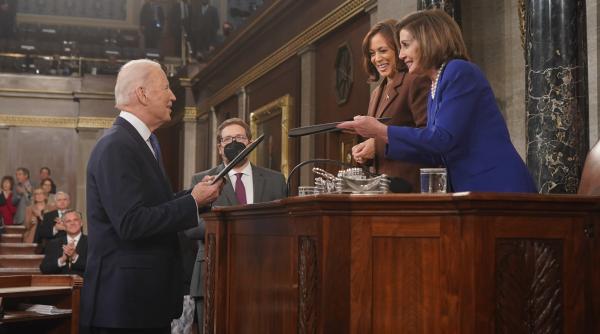 China promite că va răspunde în cazul în care Nancy Pelosi vizitează Taiwanul și atenționează SUA să respecte „principiul unei singure Chine”