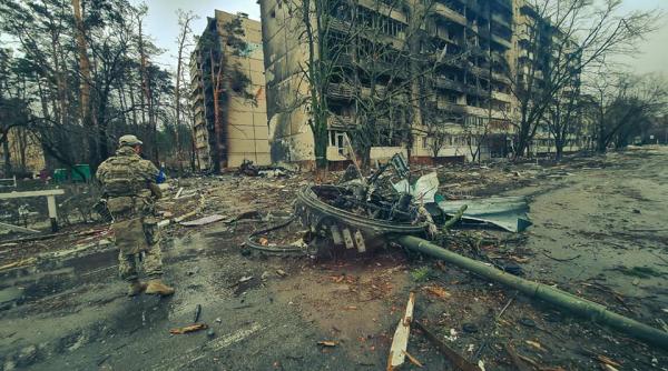 Capcana rusă de la Mariupol. Un expert ucrainean explică de ce deblocarea orașului e imposibilă iar totul are legătură cu ofensiva din Donbas