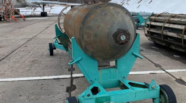 Aviația rusă a folosit bombe grele FAB-500 și FAB-3000 pentru distrugerea unor galerii ale combinatului Azovstal din Mariupol