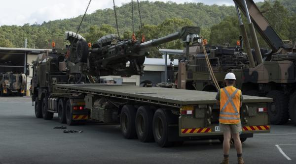Australia a trimis un lot de obuziere M777 către Ucraina (Foto)