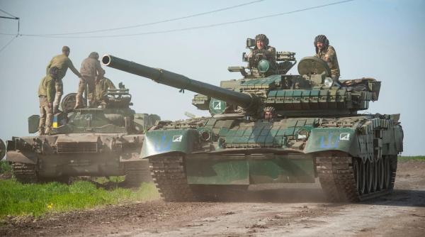 Rusia publică informații false despre tancurile T-80 BVM care „în două zile pot ajunge la Canalul Mânecii”, ascunzând eșecul din Ucraina