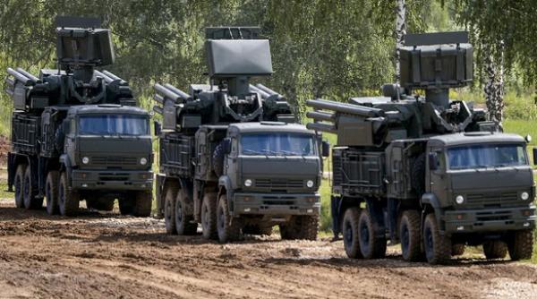 Rusia a instalat în Insula Șerpilor sisteme antiaeriene Tor-M2 și Panțîr