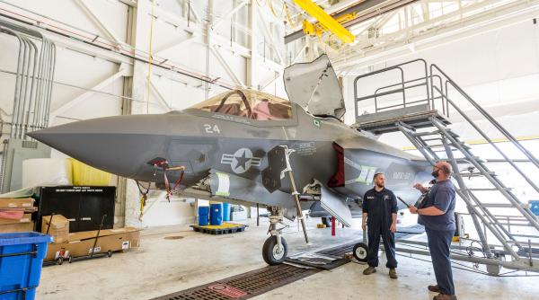 Partidele de stânga din Elveţia vor să blocheze achiziţia de avioane F-35