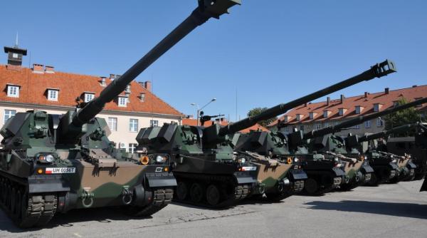 Polonia devine un jucător important pe piaţa internaţională de armament. Ucraina comandă 60 de obuziere Krab