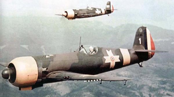 Marii piloți români care au luptat pe IAR-80 fac radiografia avionului românesc. „Din păcate toate IAR-80 au fost distruse de ruși în 1950”