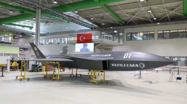 Turcia a prezentat prototipul unui avion de luptător stealth fără pilot (Foto)