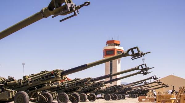 Oficial ucrainean: Kievul aşteaptă o decizie de la aliaţii săi occidentali privind accelerarea livrărilor de armament