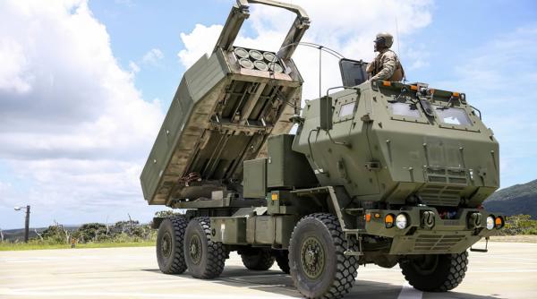 Primul sistem M142 HIMARS ar urma să ajungă în Ucraina săptămâna viitoare. Instruirea primilor militari ucraineni este aproape gata