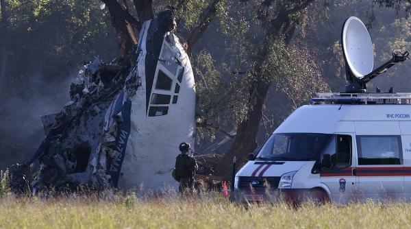 Un avion militar de transport Il-76 s-a prăbușit în vestul Rusiei (Video)