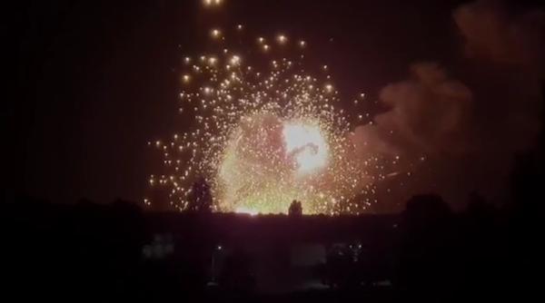 Explozie colosală în orașul ocupat Nova Kahovka, pe malul stâng al Niprului (VIDEO) – rușii susțin că au fost loviți de un HIMARS ucrainean