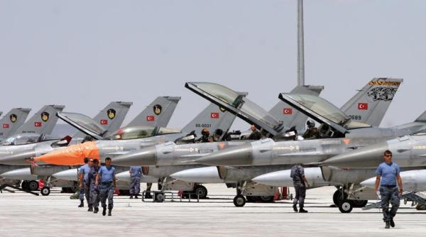 Ankara critică Grecia pentru că încearcă să blocheze vânzarea de avioane F-16 către Turcia