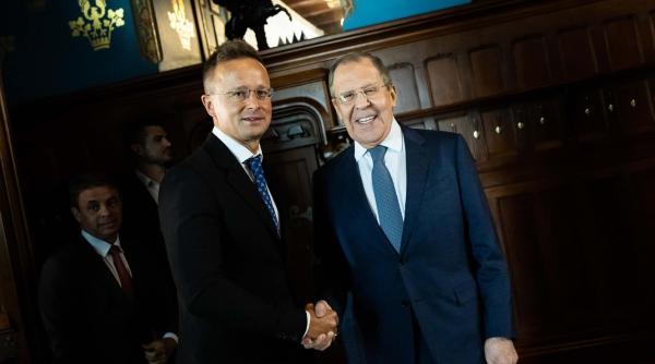 Rusia și Ungaria - o relație strategică. Szijjarto și Lavrov s-au întreținut și amuzat în timp ce trupele ruse invadează Ucraina