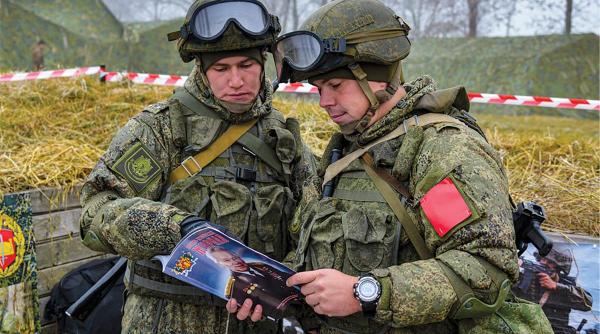 Rusia se hazardează. Cu majoritatea trupelor angrenate în Ucraina, armata rusă pregătește cel mai mare exercițiu militar din acest an în Extremul Orient