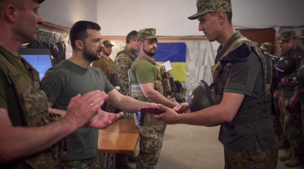 Zelenski a efectuat o vizită-fulger la Odesa. Ucraina atrage atenția pericolului ca ocupantul să organizeze în sud referendumuri