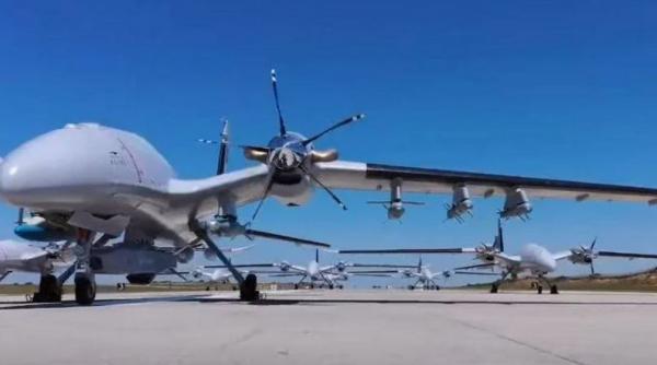 Forțele Aeriene Turce au primit un nou lot de drone de luptă AKINCI