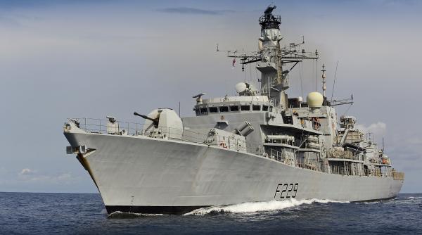 Încă două nave de luptă rusești au părăsit Marea Mediterană, sub monitorizarea atentă a fregatei britanice HMS Lancaster