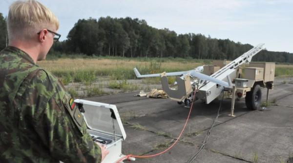 Ministerul lituanian al Apărării a demarat un program de înzestrare cu drone de mici dimensiuni. UAV-ul Switchblade este şi el pe listă
