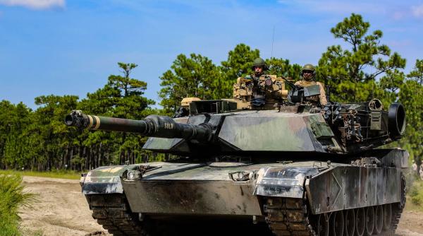Statele Unite iau în calcul să transfere tancuri în Ucraina | Declaraţiile unui înalt oficial american au provocat deja speculații: Tancurile M1 Abrams, luate în considerare 
