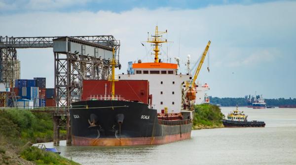 Sancțiuni petroliere împotriva Rusiei. Rafinăriile din România au găsit surse alternative. ”Inclusiv Lukoil ne-a comunicat”