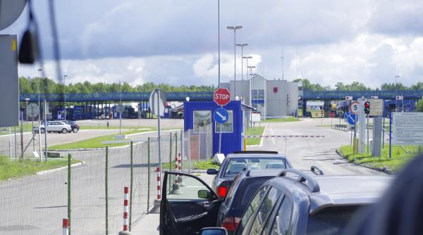 Statele baltice vor refuza să-i primească pe unii cetăţeni ruşi care fug de mobilizare, ca răspuns la susţinerea acestora pentru invazia din Ucraina