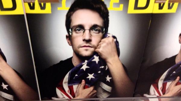 Putin îi acordă cetățenia rusă lui Edward Snowden. Reacții ironice ale analiștilor din Rusia. Margarita Simonyan: „Va fi mobilizat Snowden?”