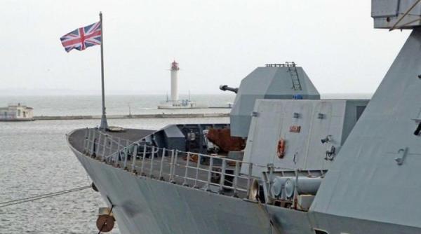 Marea Britanie vrea securizarea rezervelor de gaz ale Libiei: Prima navă a Marinei Regale care acostează în portul Tripoli, după opt ani