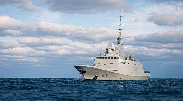 Fregata franceză Normandie a escortat submarinul rus Novorossiysk, care întâmpină posibile probleme tehnice